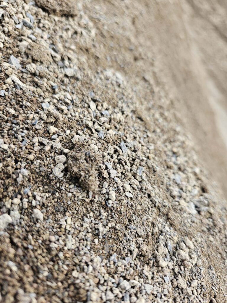 Lava 0/3